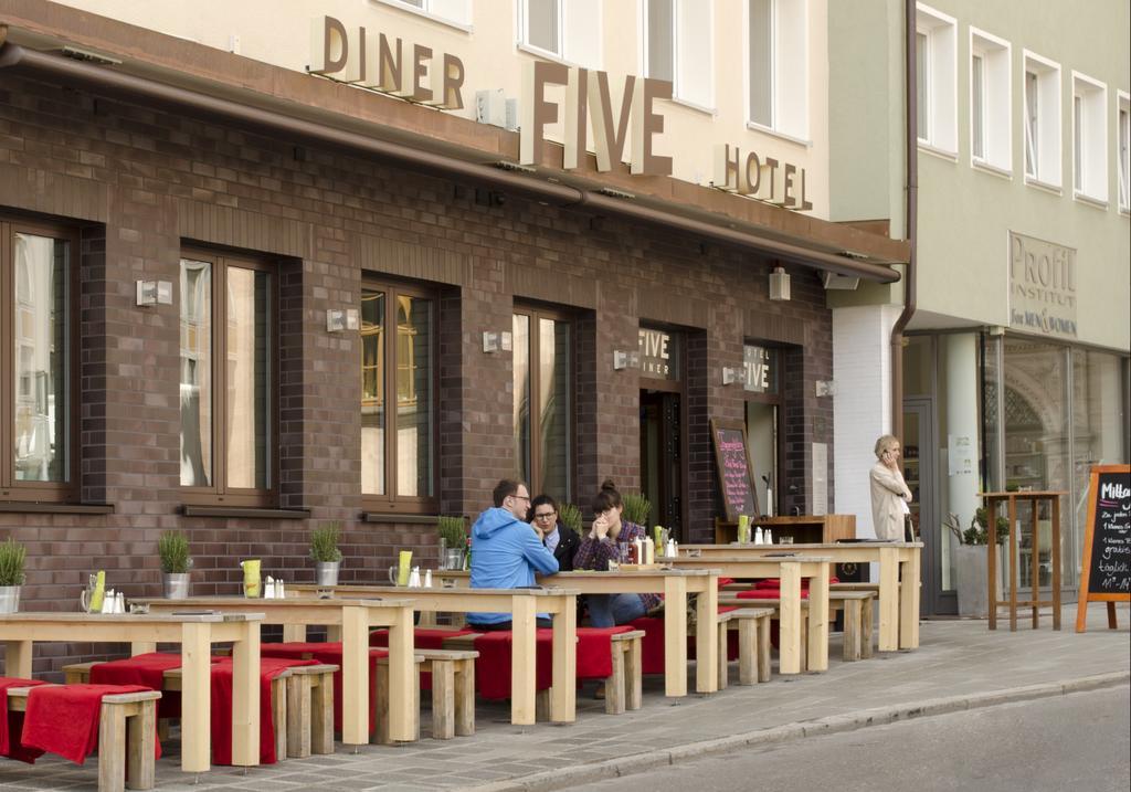 Hotel Five 3*